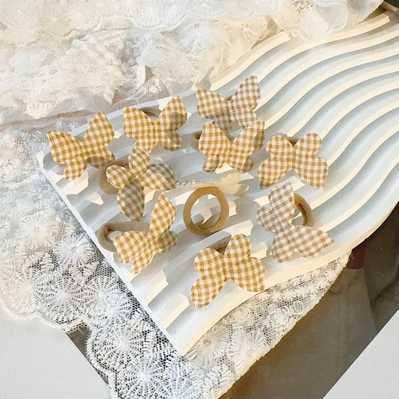 10/30 pcs kids’ cartoon hairbands.