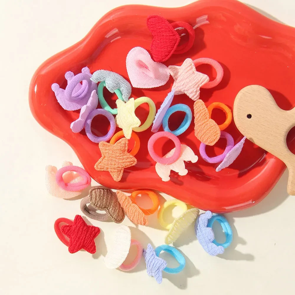 10/30 pcs kids’ cartoon hairbands.