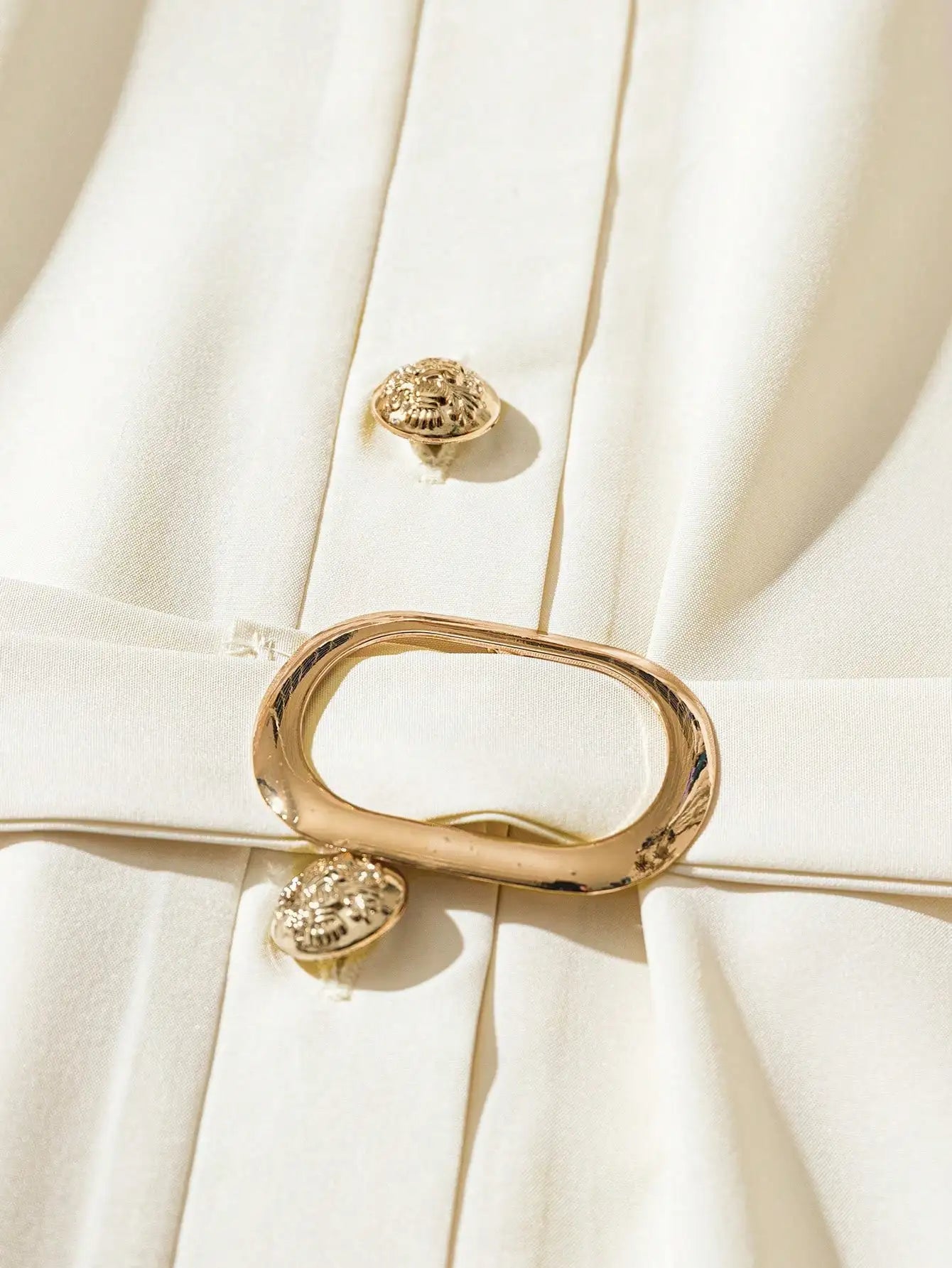Women's Elegant Beige Midi Dress with Short Sleeves and Belt