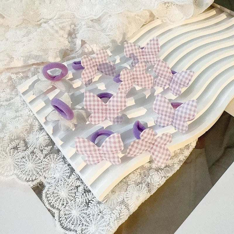 10/30 pcs kids’ cartoon hairbands.