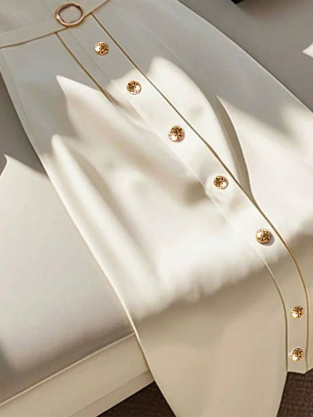 Women's Elegant Beige Midi Dress with Short Sleeves and Belt