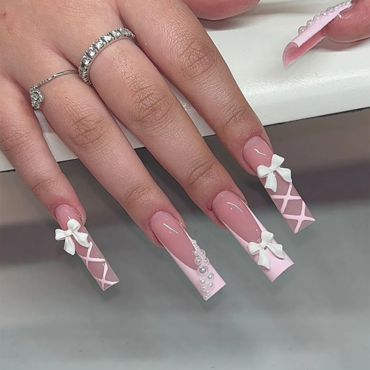 White French Press on Nails 3D Bowknot