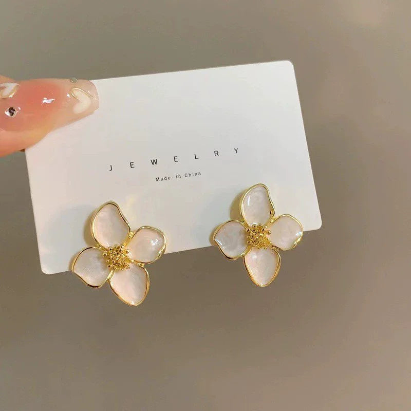 Trendy Women Flower Elegant Earrings