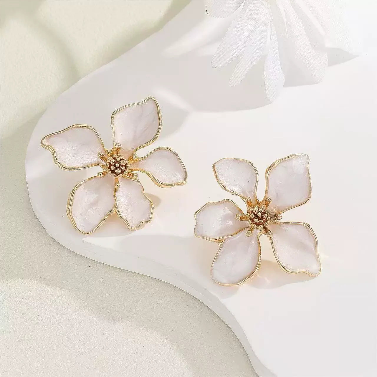 Trendy Women Flower Elegant Earrings