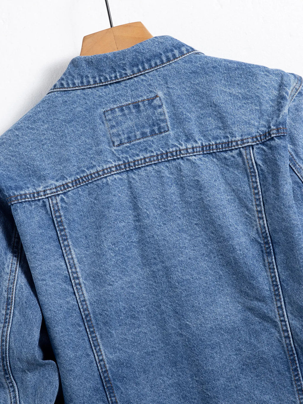 Men’s Blue Denim Jacket – Multi-Pocket Casual Street Style