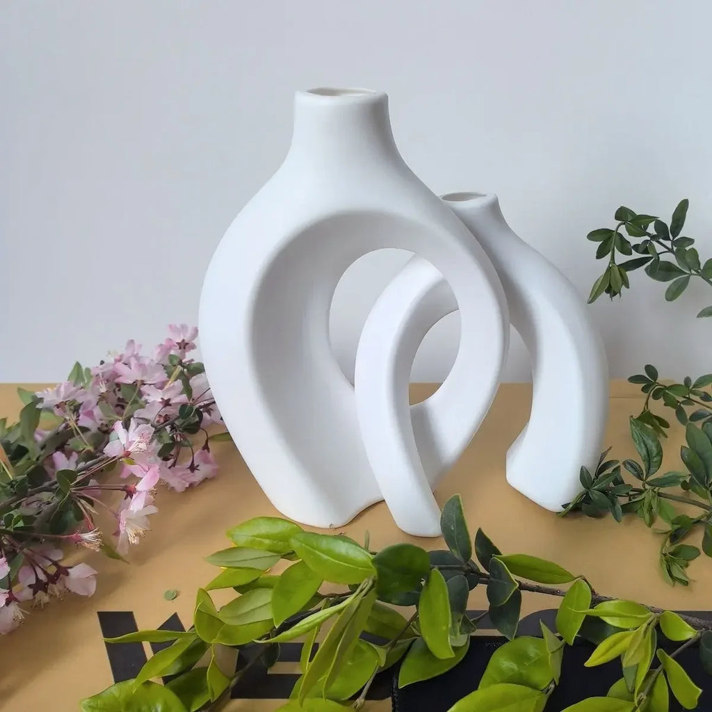 Set of 2 Nordic Modern Hollow Vases – Plastic Decorative Flower Vases for Living Room
