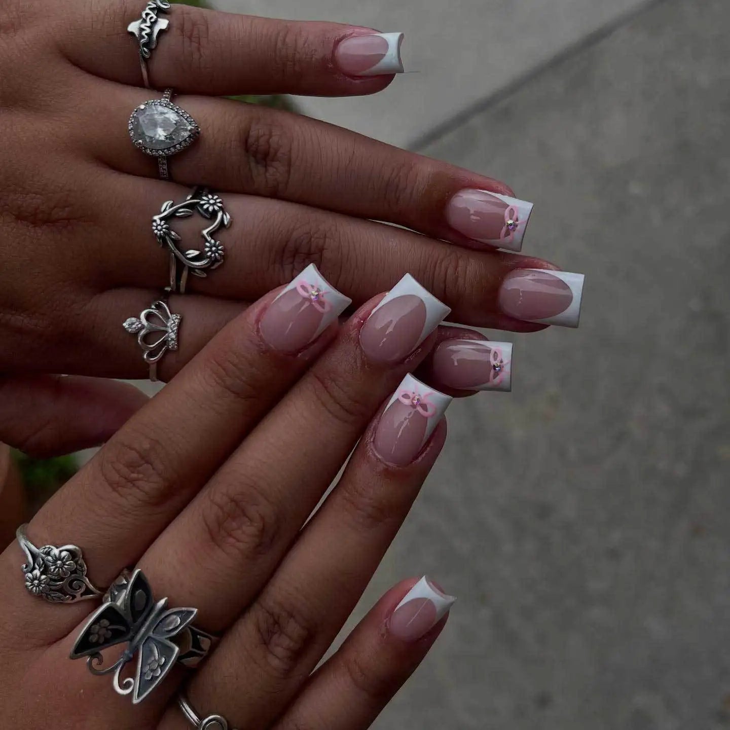 White French Press on Nails 3D Bowknot