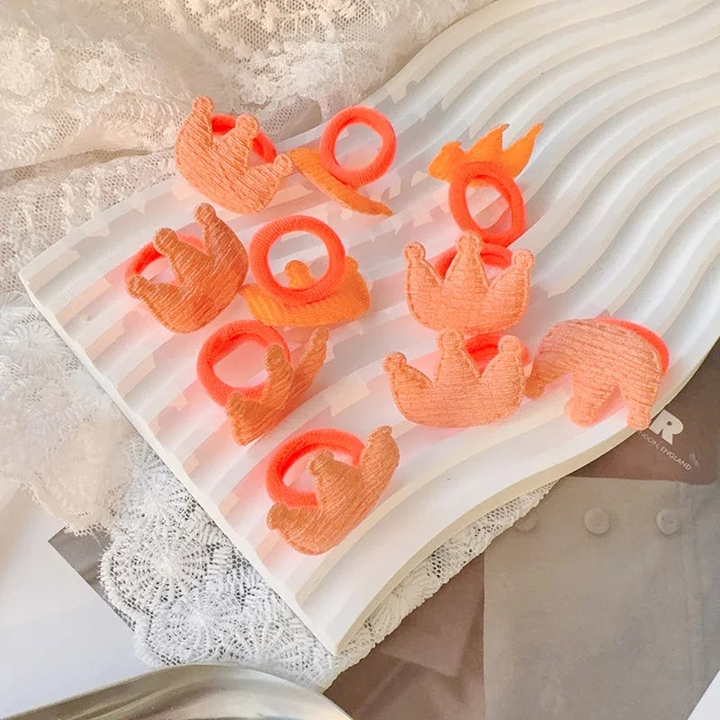 10/30 pcs kids’ cartoon hairbands.